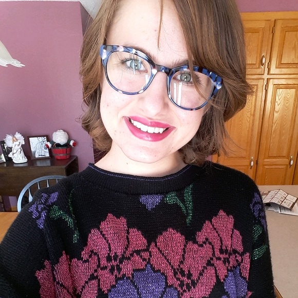 Meet your Posher, Sophia - Picture 1 of 1